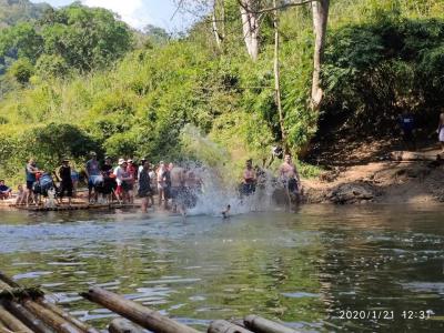 University of Maryland College Park 53 pax | Chiang Mai Trekking | Das beste Trekking in Chiang Mai mit Piroon Nantaya