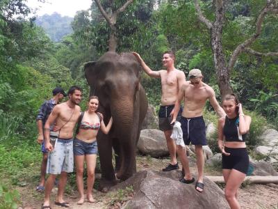 Palmer, Margan, Rebecca, Lea and Jordan group for 2d1n on4-5May 2022 | Chiang Mai Trekking | Das beste Trekking in Chiang Mai mit Piroon Nantaya