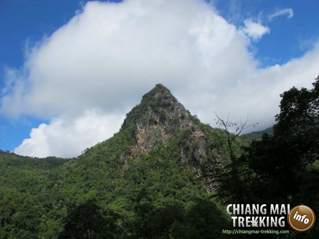 Day Trip Chiang Dao Cave & Doi Luang Chiang Dao Mountain | Chiang Mai Trekking | Das beste Trekking in Chiang Mai mit Piroon Nantaya